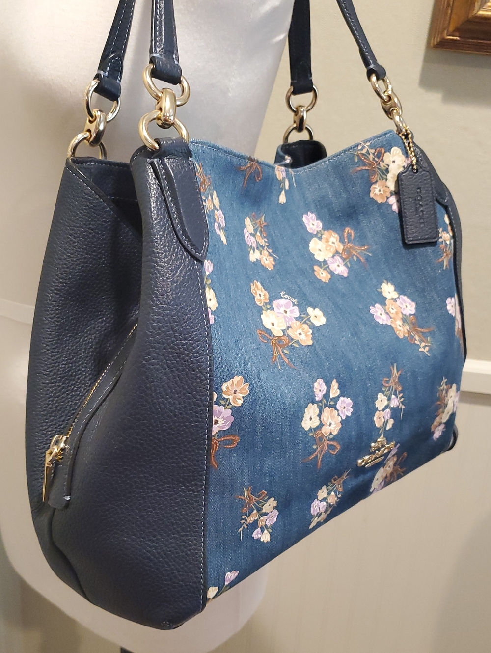 NEW Coach Denim Hallie Bag With Painted Floral - Picture 4 of 14